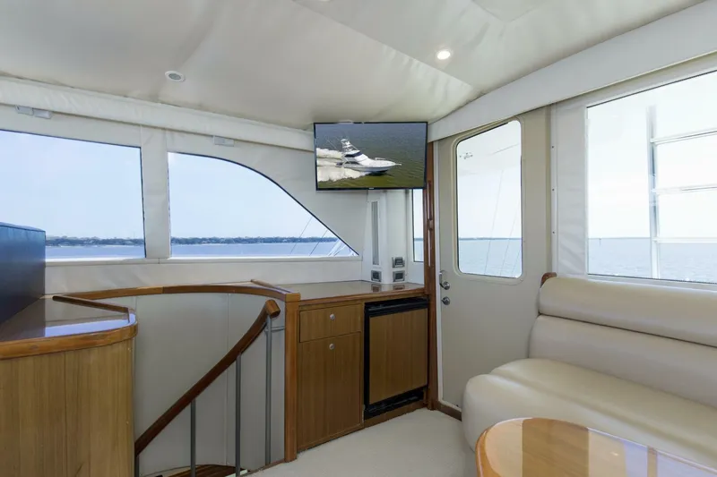 Slide: The Image of 2007 64 Viking Enclosed Bridge Reel Blues Bridge (5) - 5641877