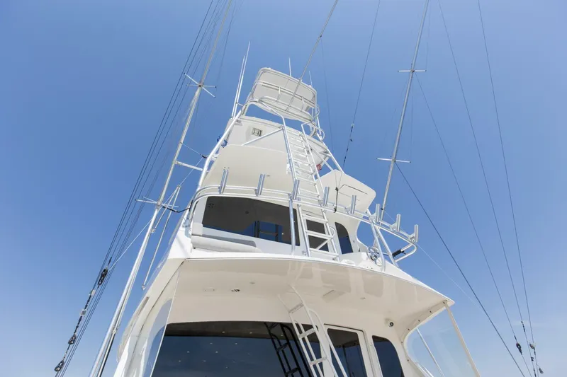 Slide: The Image of 2007 64 Viking Enclosed Bridge Reel Blues Tower - 5641952