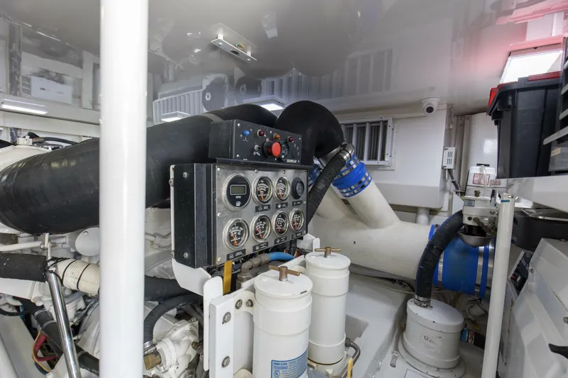 Slide: The Image of 2007 64 Viking Enclosed Bridge Reel Blues Engine Room (2) - 5641953