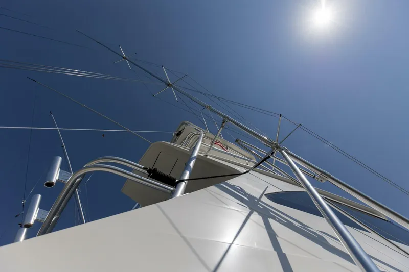 Slide: The Image of 2007 64 Viking Enclosed Bridge Reel Blues Rigging - 5641971