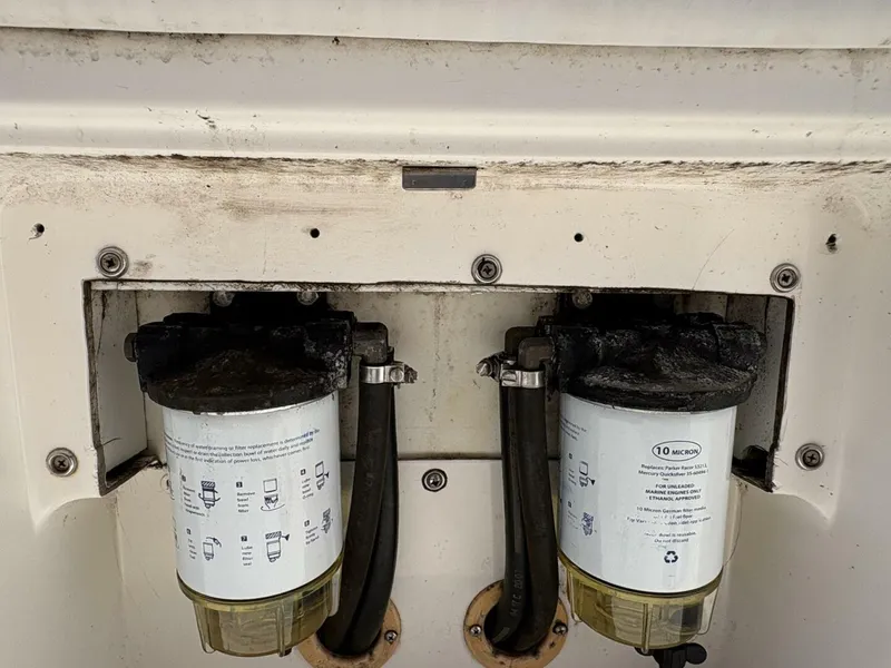 Slide: The Image of Dakota 320 Open Fisherman 1998 - 5641778