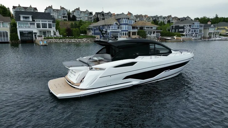 The Image of Sunseeker 55 Predator 2026 - 5642200