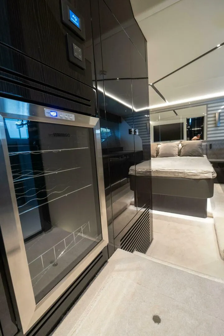 Slide: The Image of Sunseeker 55 Predator 2026 - 5642209