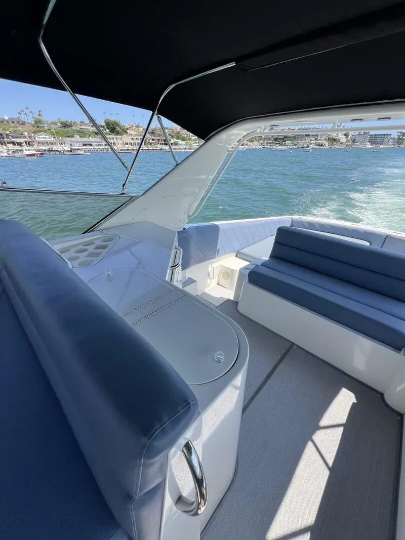 Slide: The Image of 1990 Tempest 60 Express - FANTOM - 5649317