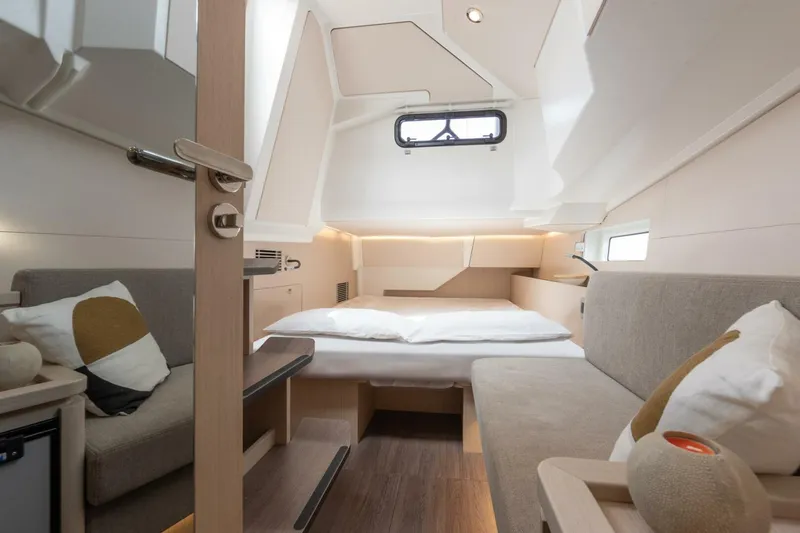 Slide: The Image of Jeanneau 55 2026 - 5642561