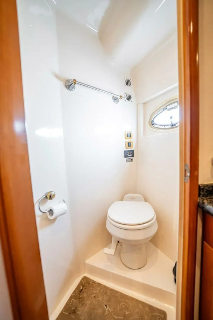 Slide: The Image of Carver 56 Voyager 2005 - 5642963