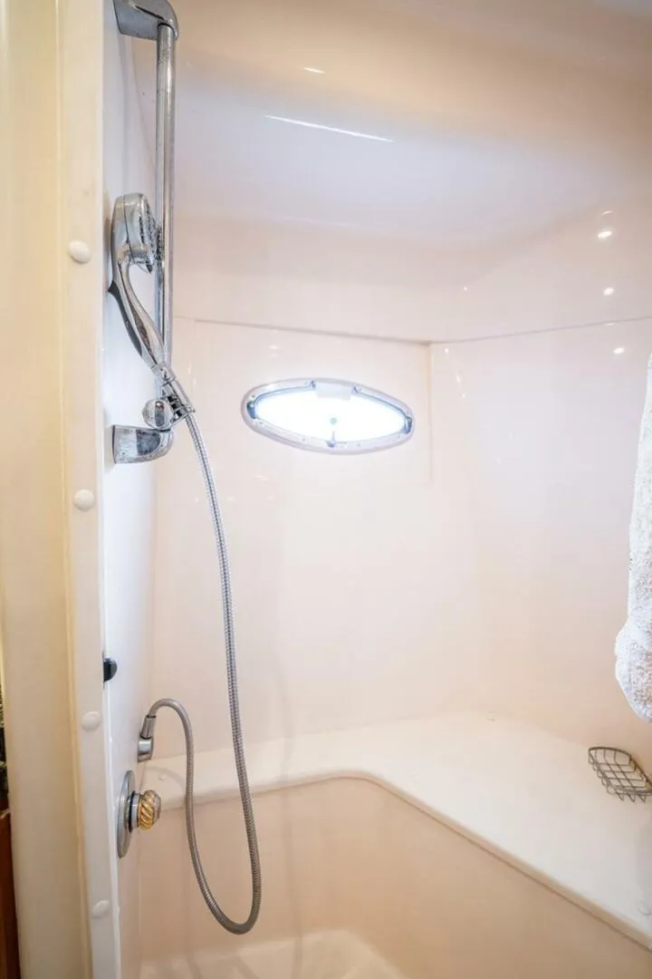 Slide: The Image of Carver Yachts 56 Voyager 2005 - 5642956