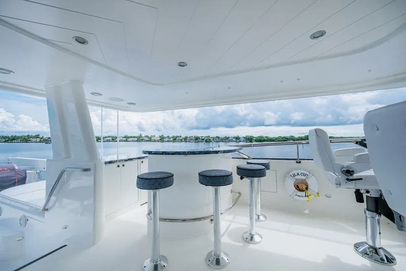 Slide: The Image of WESTPORT 112 LILA CUY Flybridge Bar - 5647683