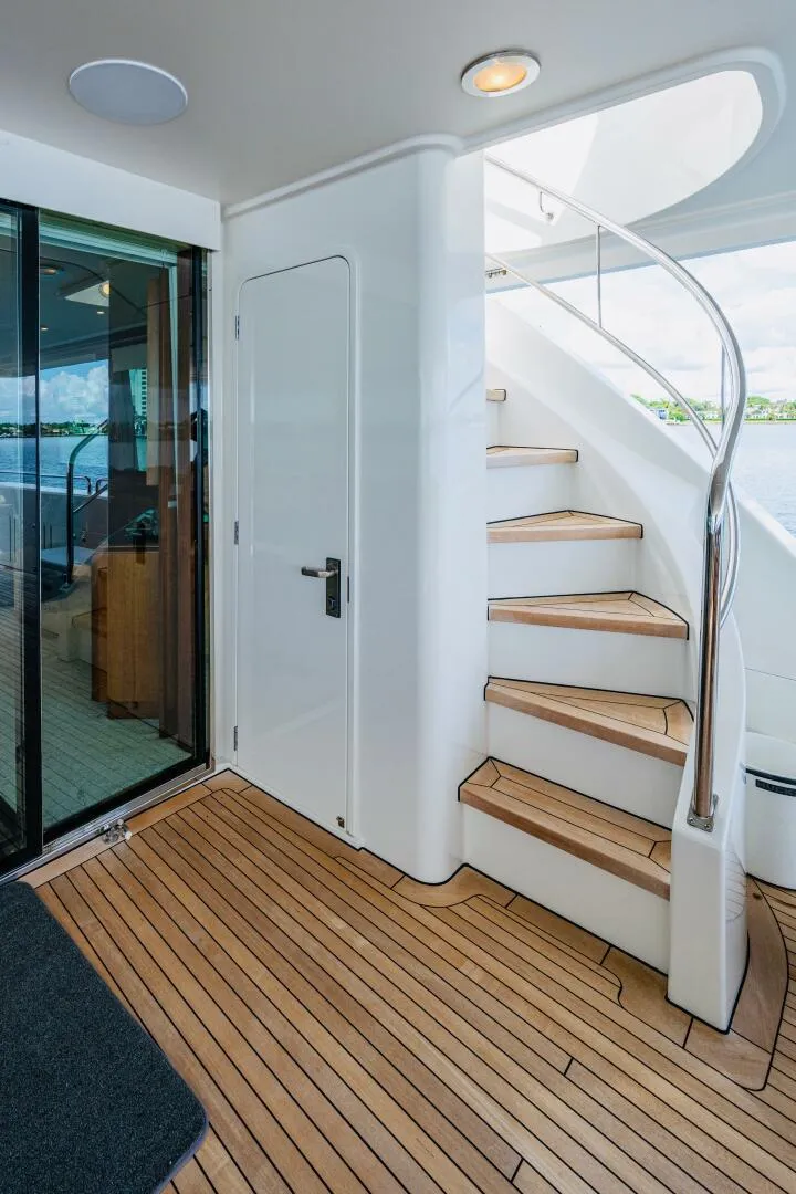 Slide: The Image of WESTPORT 112 LILA CUY Stairs to Flybridge - 5648877