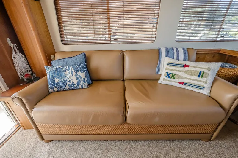 Slide: The Image of Mainship 34 Trawler 2006 - 5644012