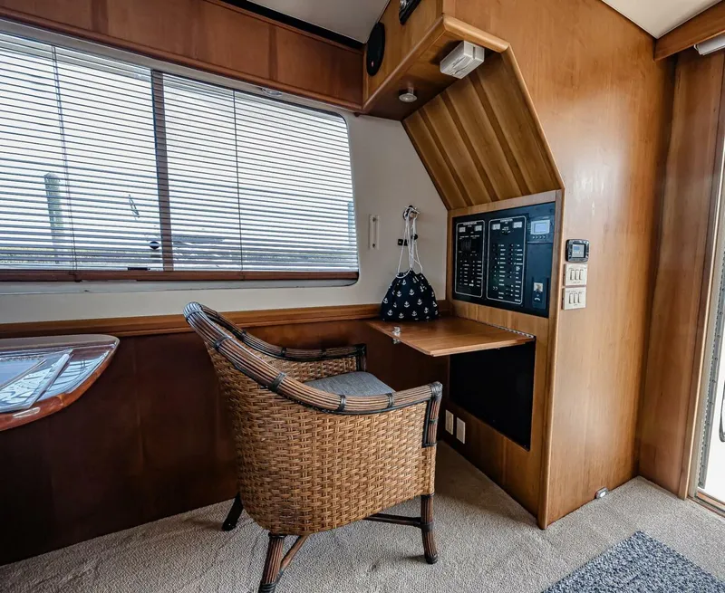 Slide: The Image of Mainship 34 Trawler 2006 - 5644013