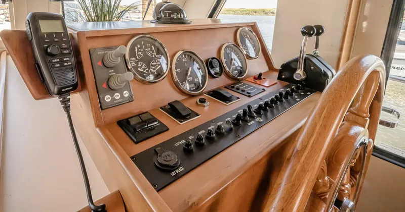 Slide: The Image of Mainship 34 Trawler 2006 - 5644016