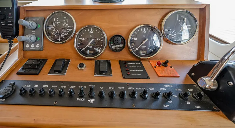 Slide: The Image of Mainship 34 Trawler 2006 - 5644018