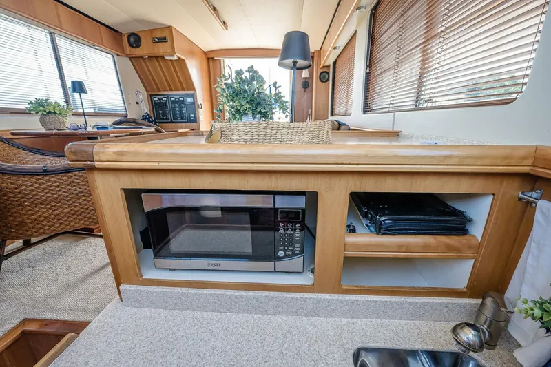 Slide: The Image of Mainship 34 Trawler 2006 - 5644027