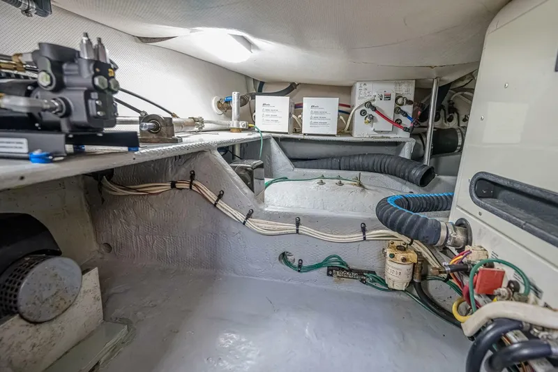 Slide: The Image of Mainship 34 Trawler 2006 - 5644042