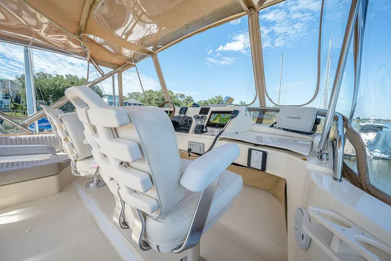 Slide: The Image of Mainship 34 Trawler 2006 - 5643995