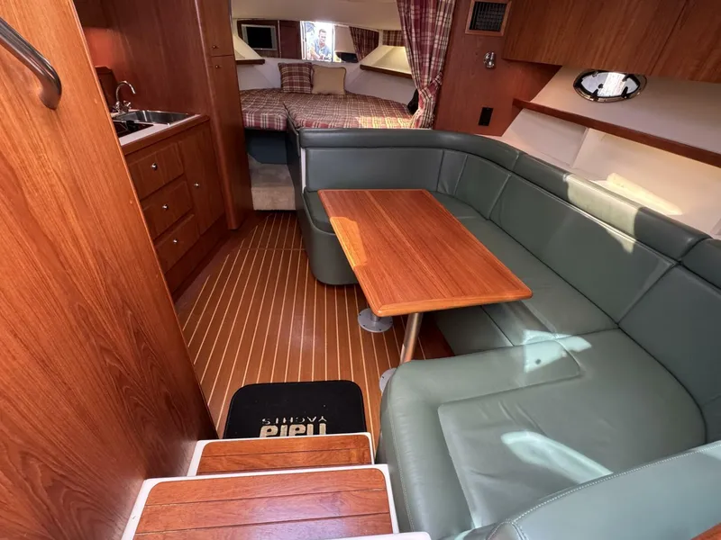 Slide: The Image of Tiara 3100 open 2001 - 5644070