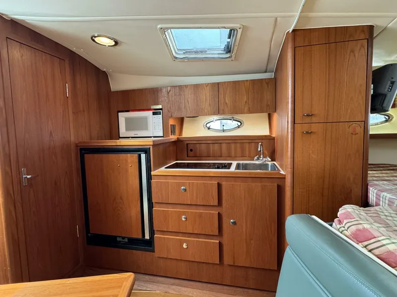 Slide: The Image of Tiara 3100 open 2001 - 5644071