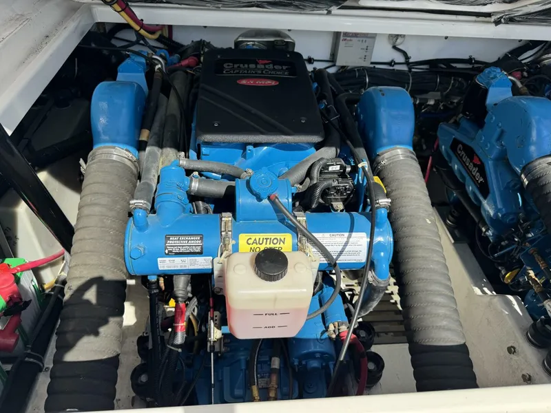 Slide: The Image of Tiara 3100 open 2001 - 5644080