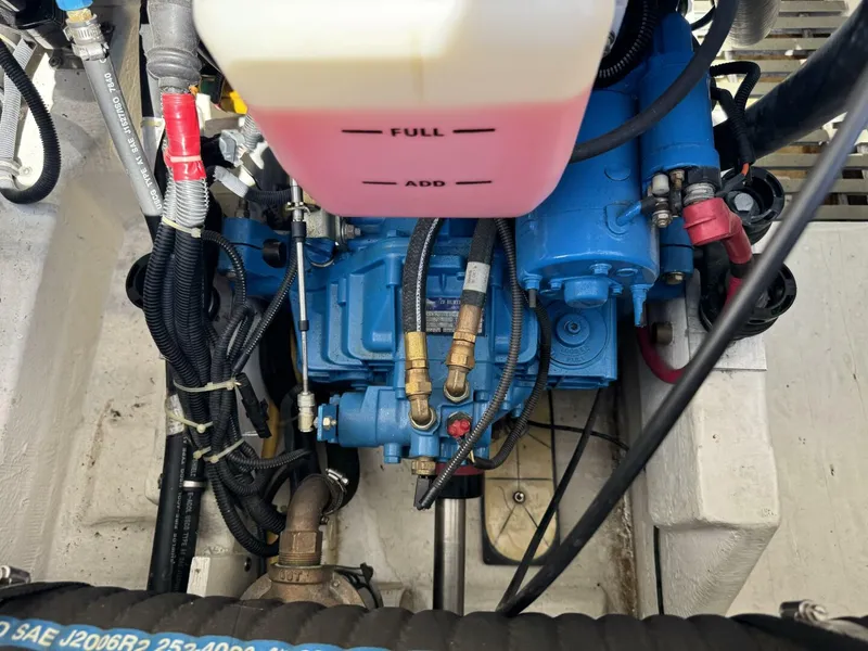 Slide: The Image of Tiara 3100 open 2001 - 5644308