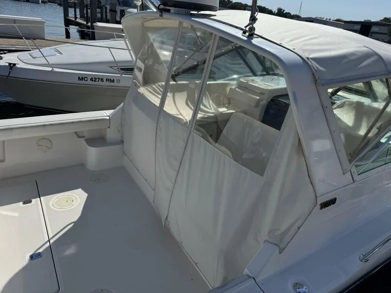 Slide: The Image of Tiara 3100 open 2001 - 5644306