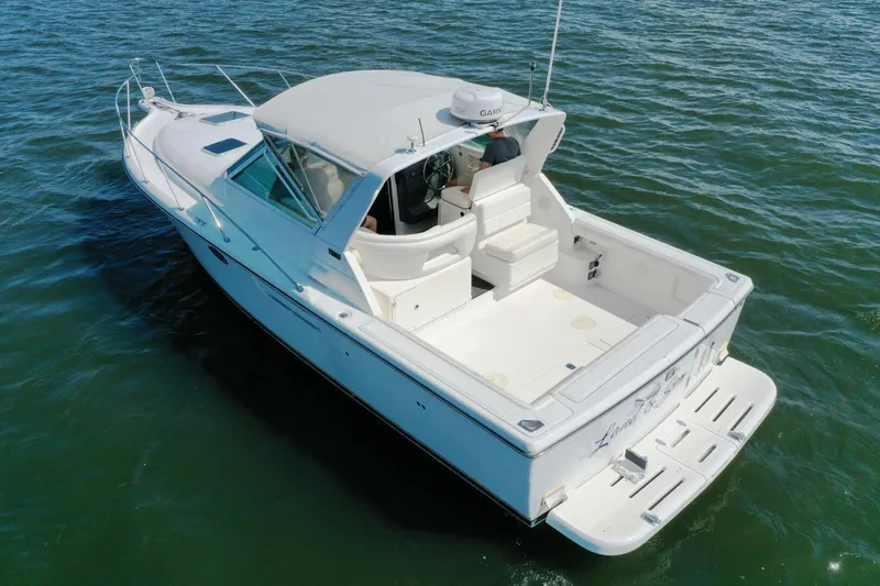 Slide: The Image of Tiara 3100 open 2001 - 5644059