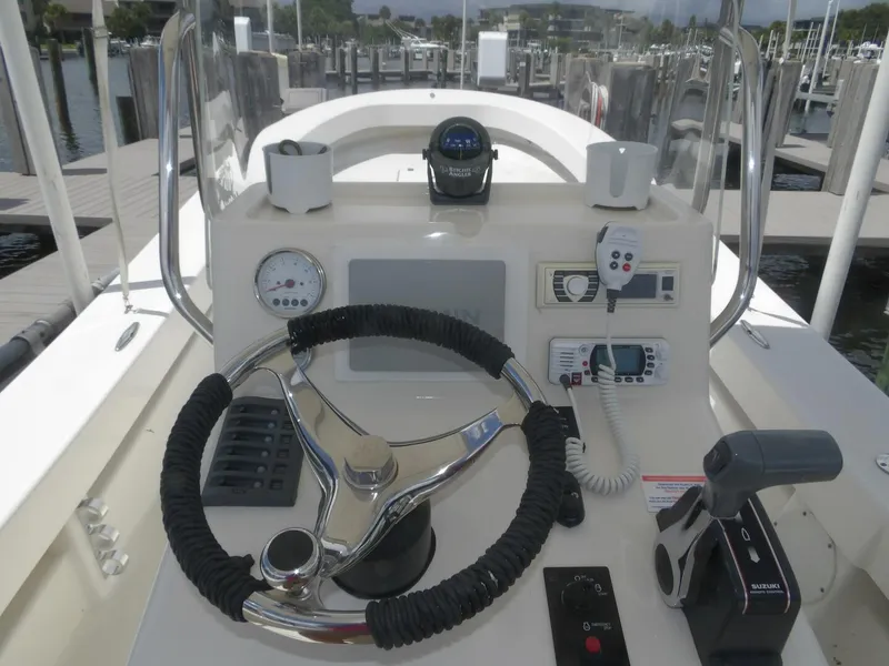 Slide: The Image of Panga Center Console 2013 - 5644462