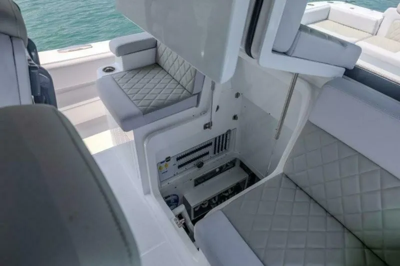 Slide: The Image of HCB 48 Campeon 2025 - 5644490