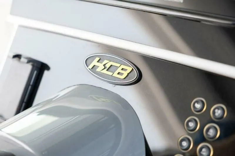 Slide: The Image of HCB 48 Campeon 2025 - 5644499