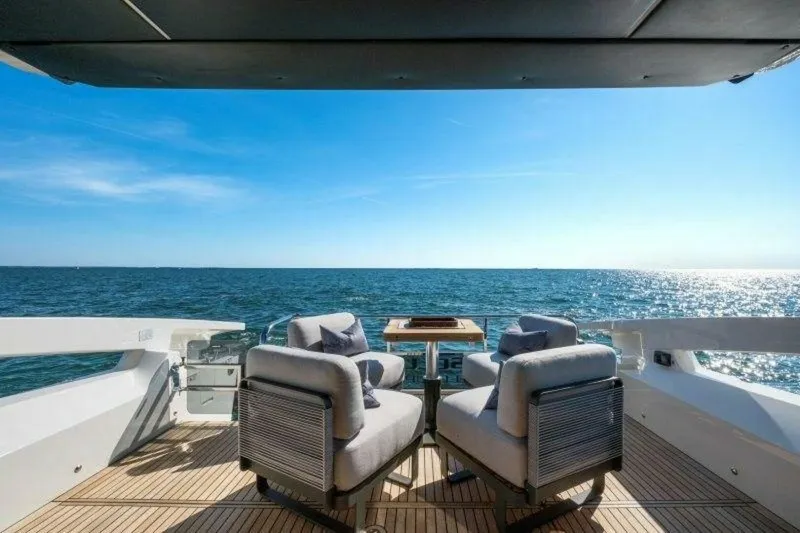 Slide: The Image of Absolute 48 Coupe 2026 - 5644535