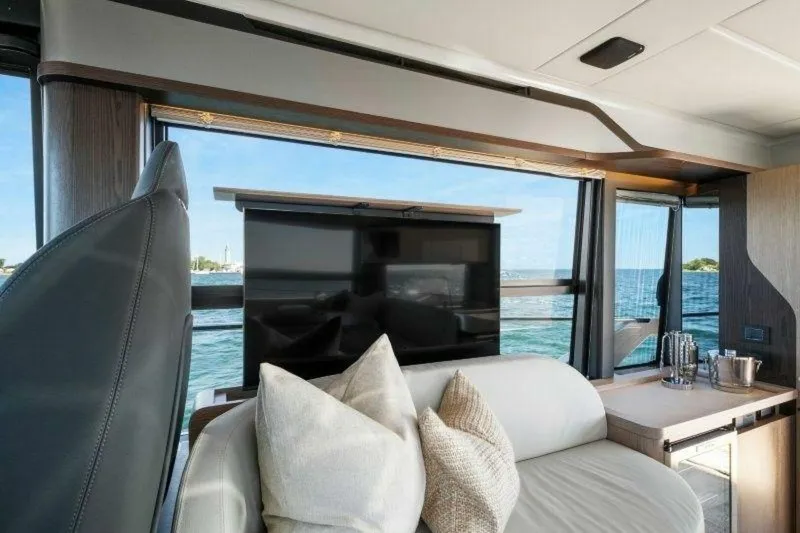 Slide: The Image of Absolute 48 Coupe 2026 - 5644548