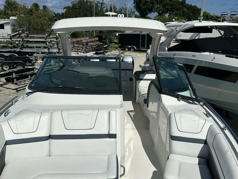 Slide: The Image of Formula 350 Crossover Bowrider OB 2021 - 5700054