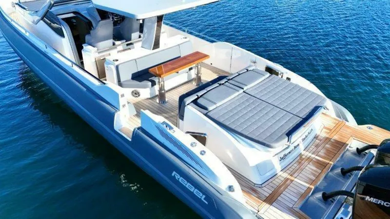 Slide: The Image of Sacs Rebel 47 2025 - 5644649