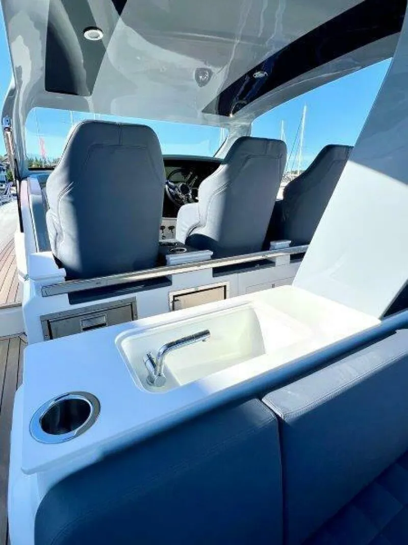 Slide: The Image of Sacs Rebel 47 2025 - 5644660