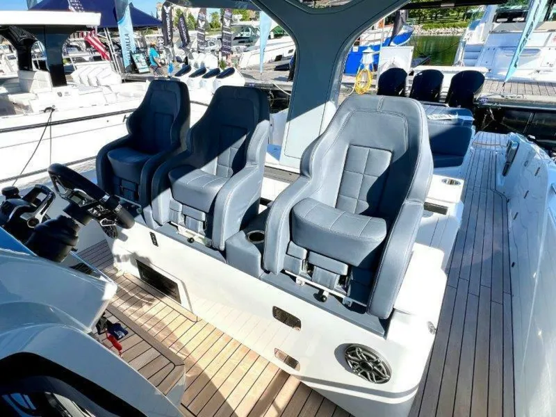 Slide: The Image of Sacs Rebel 47 2025 - 5644661