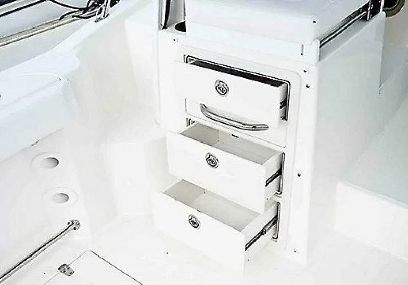 Slide: The Image of Boston Whaler Conquest 2019 - 5645511