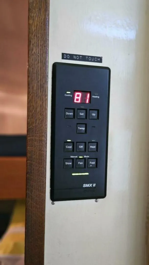 Slide: The Image of Breaux Brothers Sprotfish 1989 - 5673333