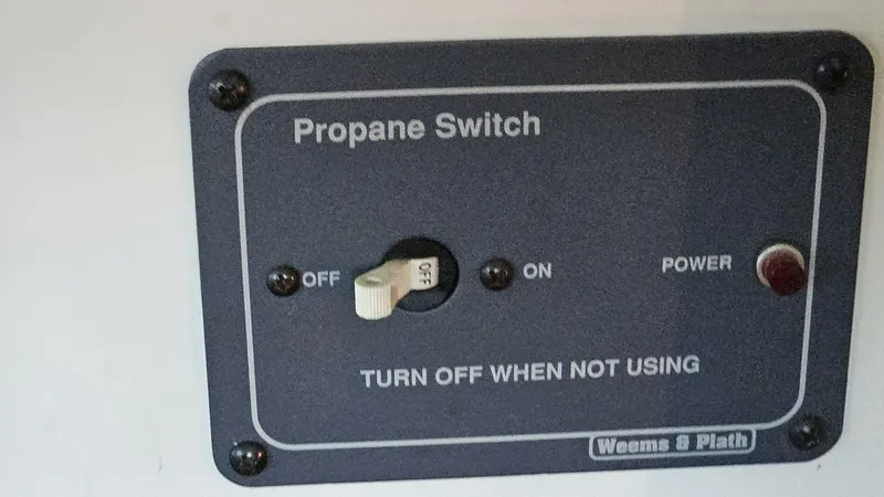 Slide: The Image of Breaux Brothers Sprotfish 1989 - 5673337