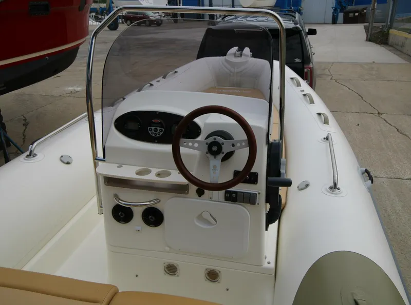 Slide: The Image of Zodiac Medline 550 2011 - 5645930