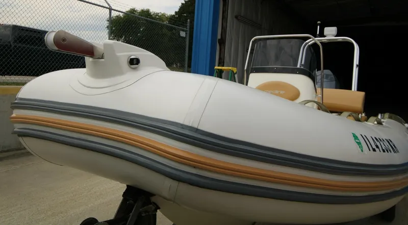 Slide: The Image of Zodiac Medline 550 2011 - 5645933