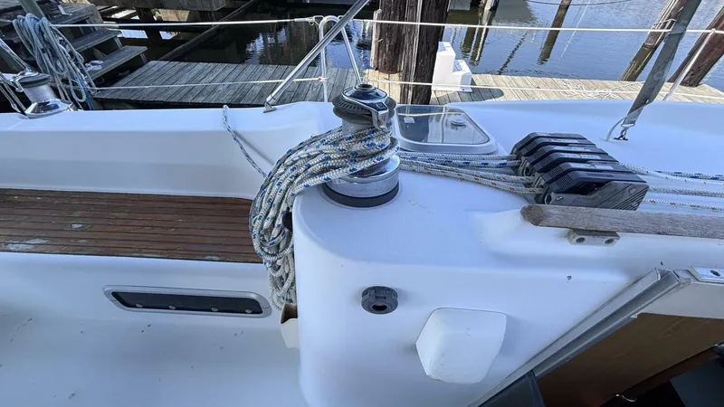 Slide: The Image of Beneteau 381 2000 - 5646071