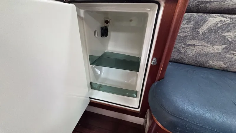 Slide: The Image of Beneteau 381 2000 - 5646148