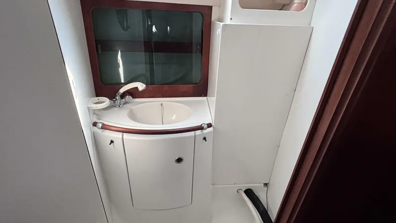 Slide: The Image of Beneteau 381 2000 - 5646159