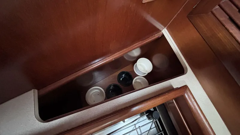 Slide: The Image of Beneteau 381 2000 - 5646166