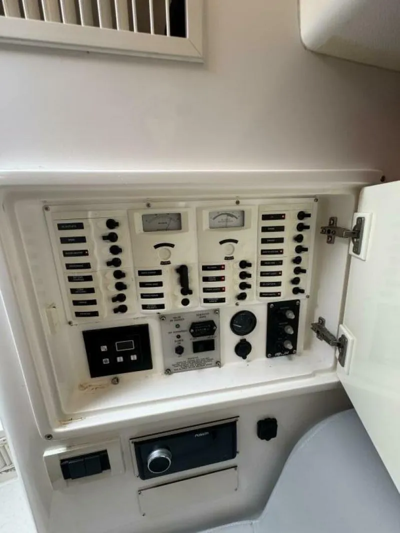 Slide: The Image of Intrepid 377 Walk-around 2005 - 5646197