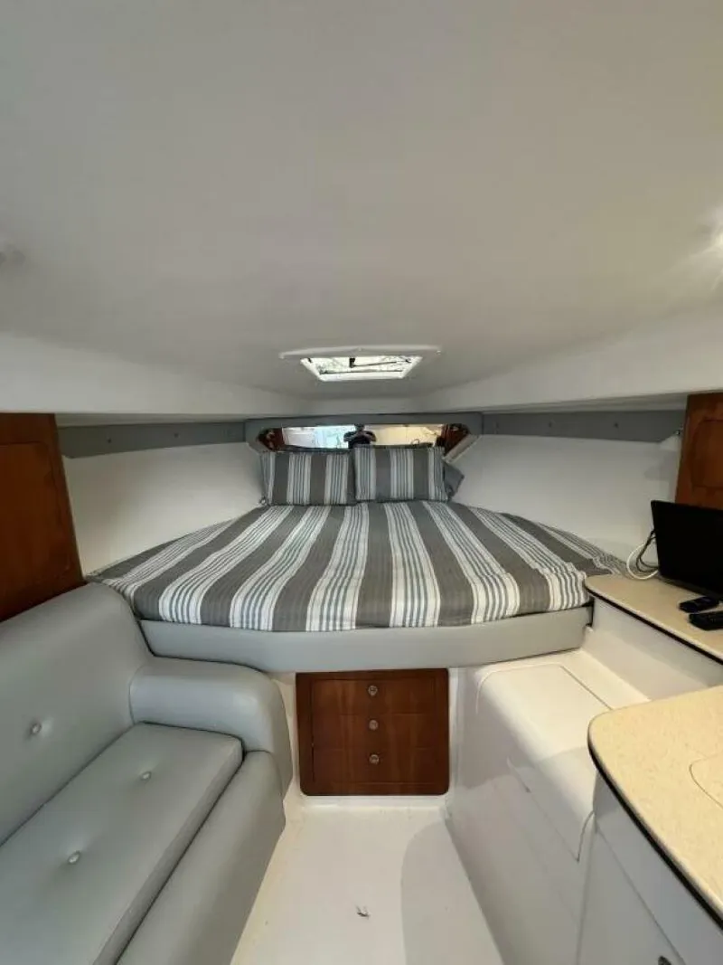 Slide: The Image of Intrepid 377 Walk-around 2005 - 5646200