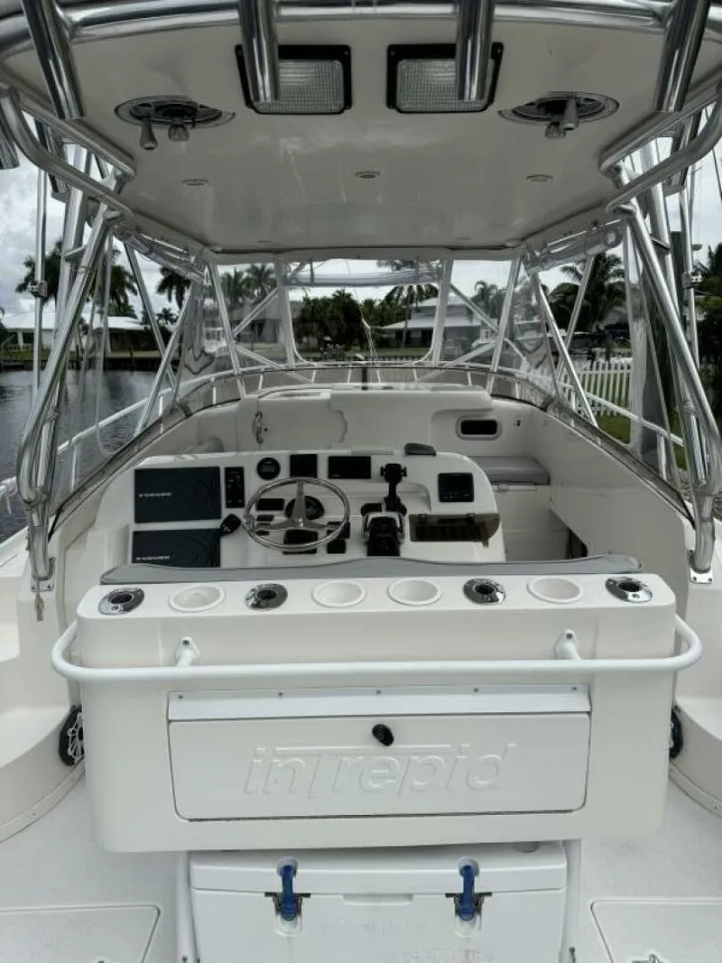 Slide: The Image of Intrepid 377 Walk-around 2005 - 5646155