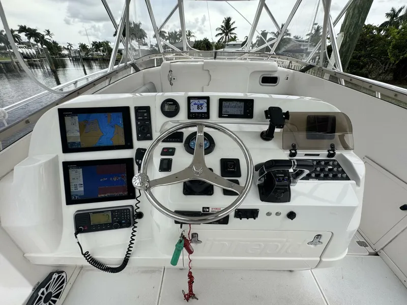 Slide: The Image of Intrepid 377 Walk-around 2005 - 5646176