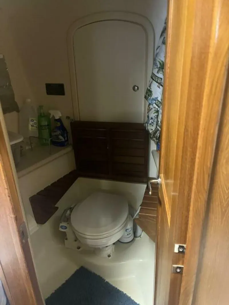 Slide: The Image of Hunter 41 Aft Cabin 2007 - 5646410