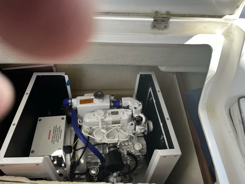 Slide: The Image of Hunter 41 Aft Cabin 2007 - 5646412